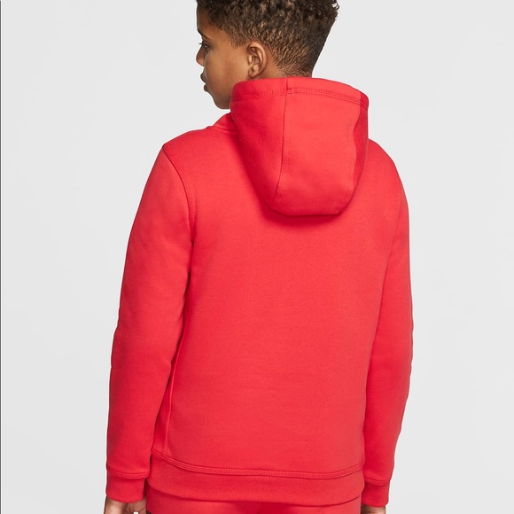 Nike Sportswear Club Fleece Older Kids' Red Pullover Hoodie - Picture 9 of 11